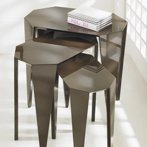 ORIGAMI NESTING TABLES